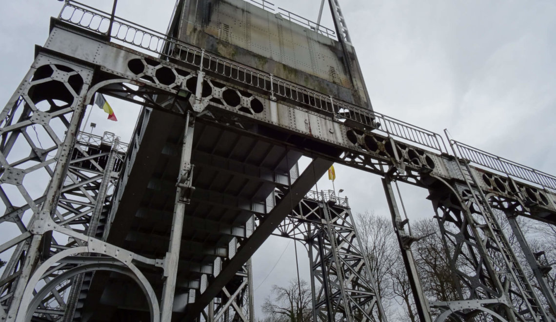 Een van de vier scheepsliften in La Louvière